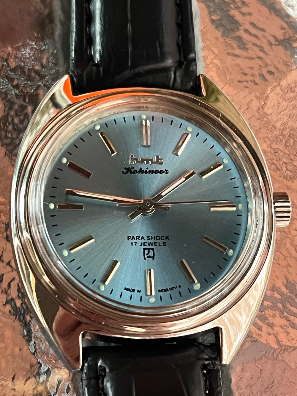 Vintage HMT Parashock Mens Watch